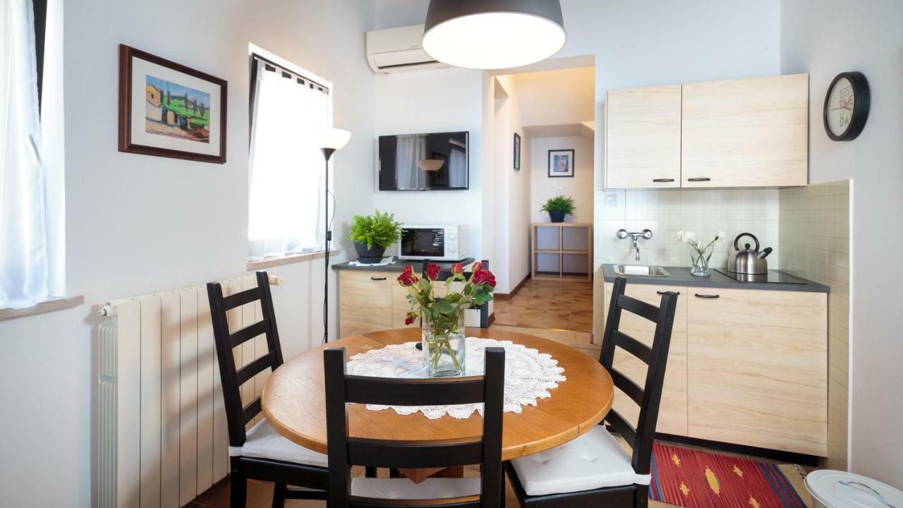 Apartments C52 Rovigno Esterno foto